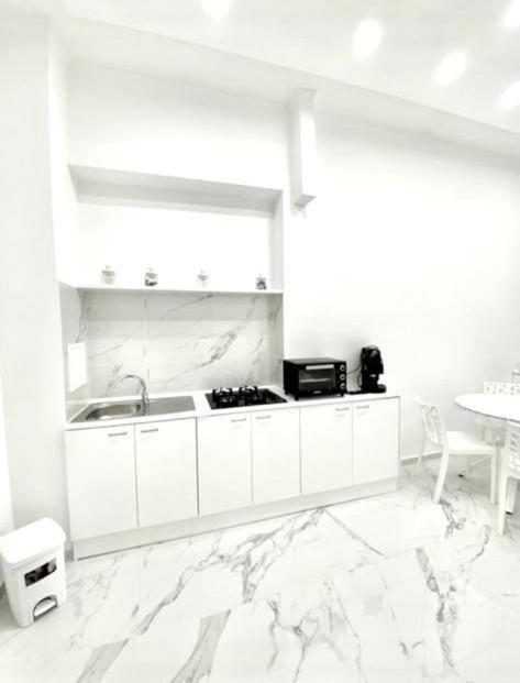 Casaflo Apartment เนเปิลส์ ภายนอก รูปภาพ