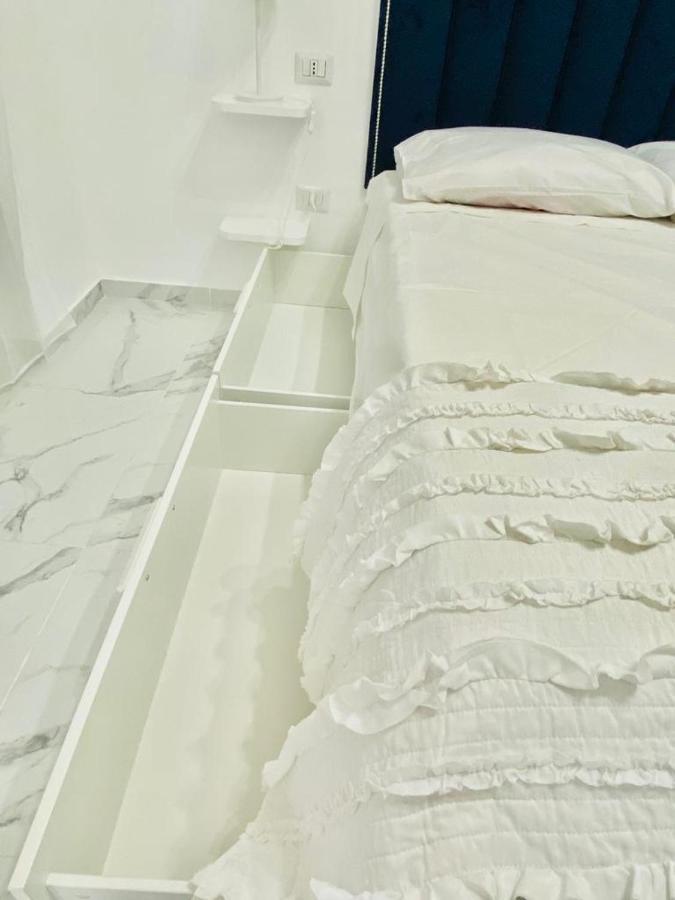 Casaflo Apartment เนเปิลส์ ภายนอก รูปภาพ